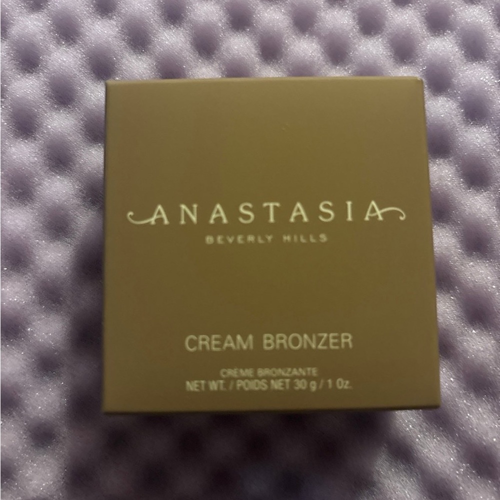 Anastasia Beverly Hills Cream Bronzer